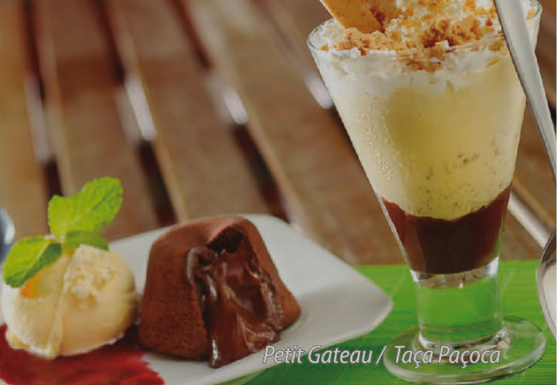 Petit Gateau e Taça de Paçoca